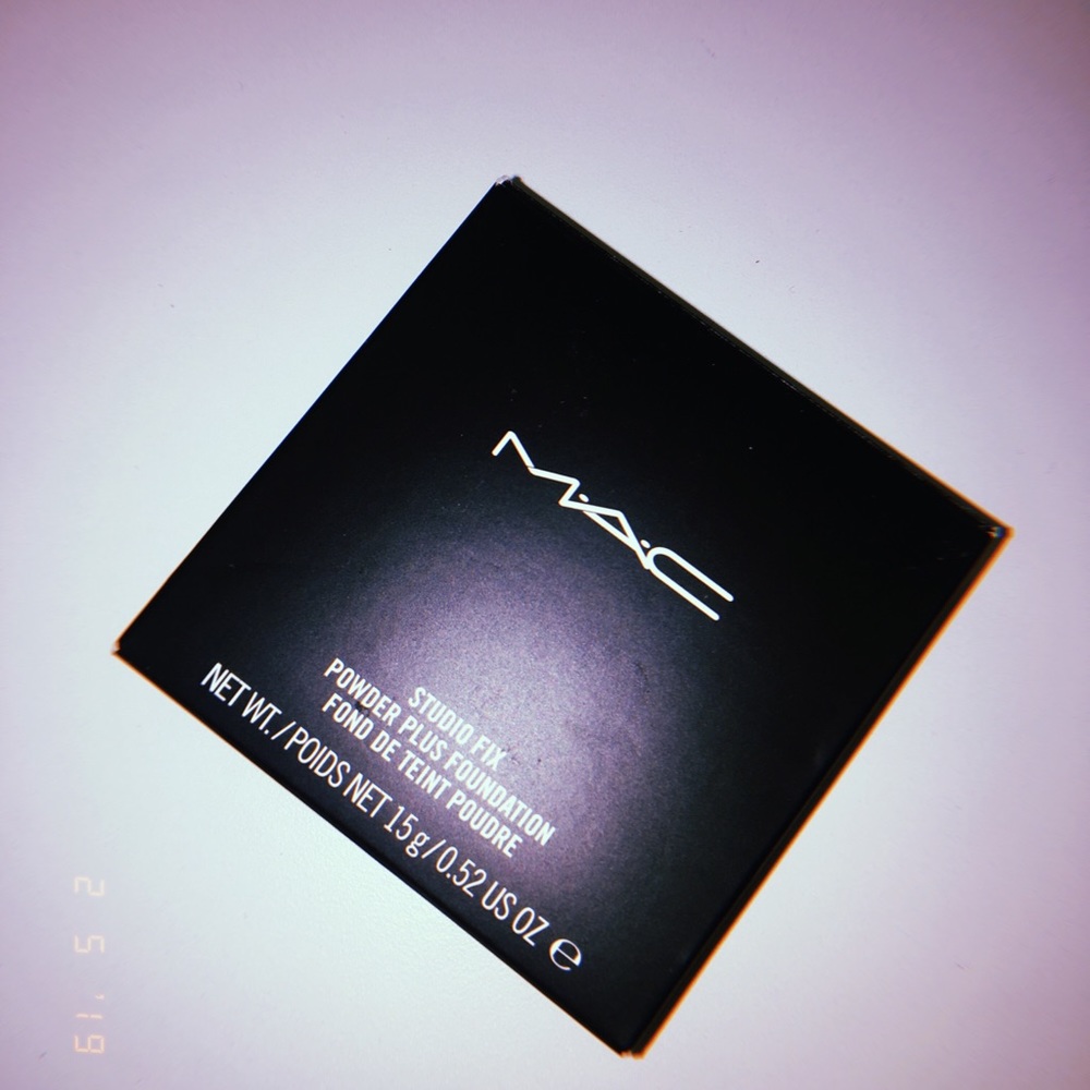 NEW MAC Studio Fix Powder Foundation - N4 - Picture 2 of 4